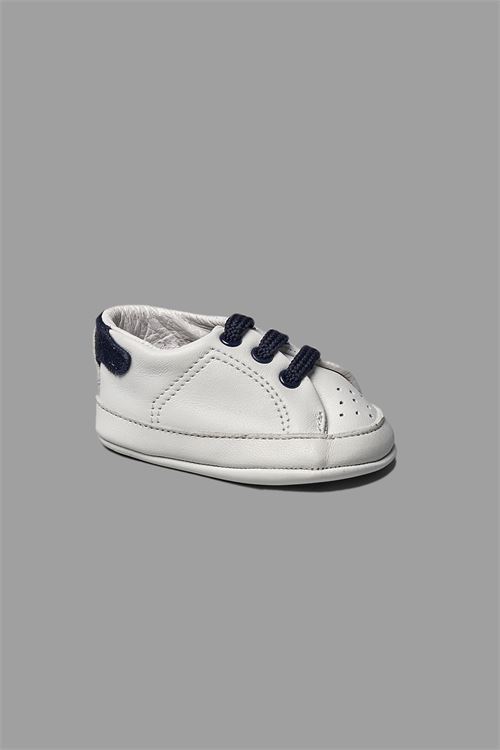 BABY SNEAKERS 